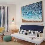아파트 Modern With Ocean View