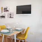Modern With Ocean View 아파트