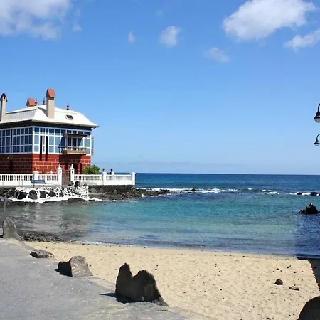 Modern With Ocean View شقة أرايتا